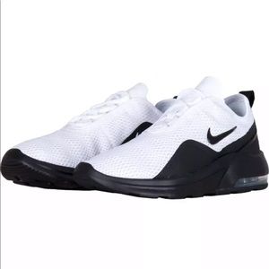nike air max motion 2 black and peach